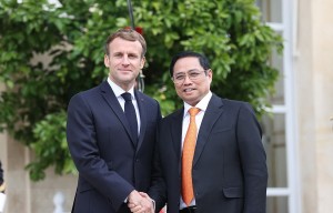 Thủ tướng Phạm Minh Chính hội kiến Tổng thống Pháp Emmanuel Macron 