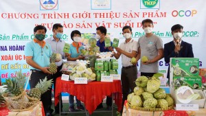 Khai trương điểm trưng bày sản phẩm OCOP 