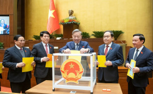 Quốc hội phê chuẩn bổ nhiệm 4 bộ trưởng các bộ mới thành lập