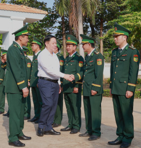 Khánh thành Bia tưởng niệm các anh hùng liệt sĩ Đồn Biên phòng Cửa khẩu Chàng Riệc