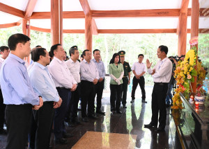 Ban Tuyên giáo và Dân vận Trung ương về nguồn tại Tây Ninh